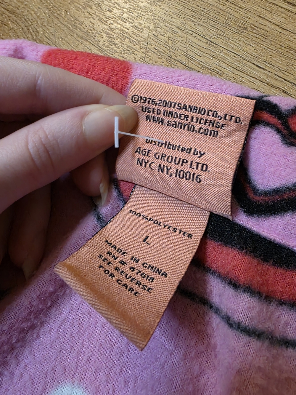 Rare 2007 Y2K Hello Kitty Pink Button Down Pajama Top - Picture 7 of 9